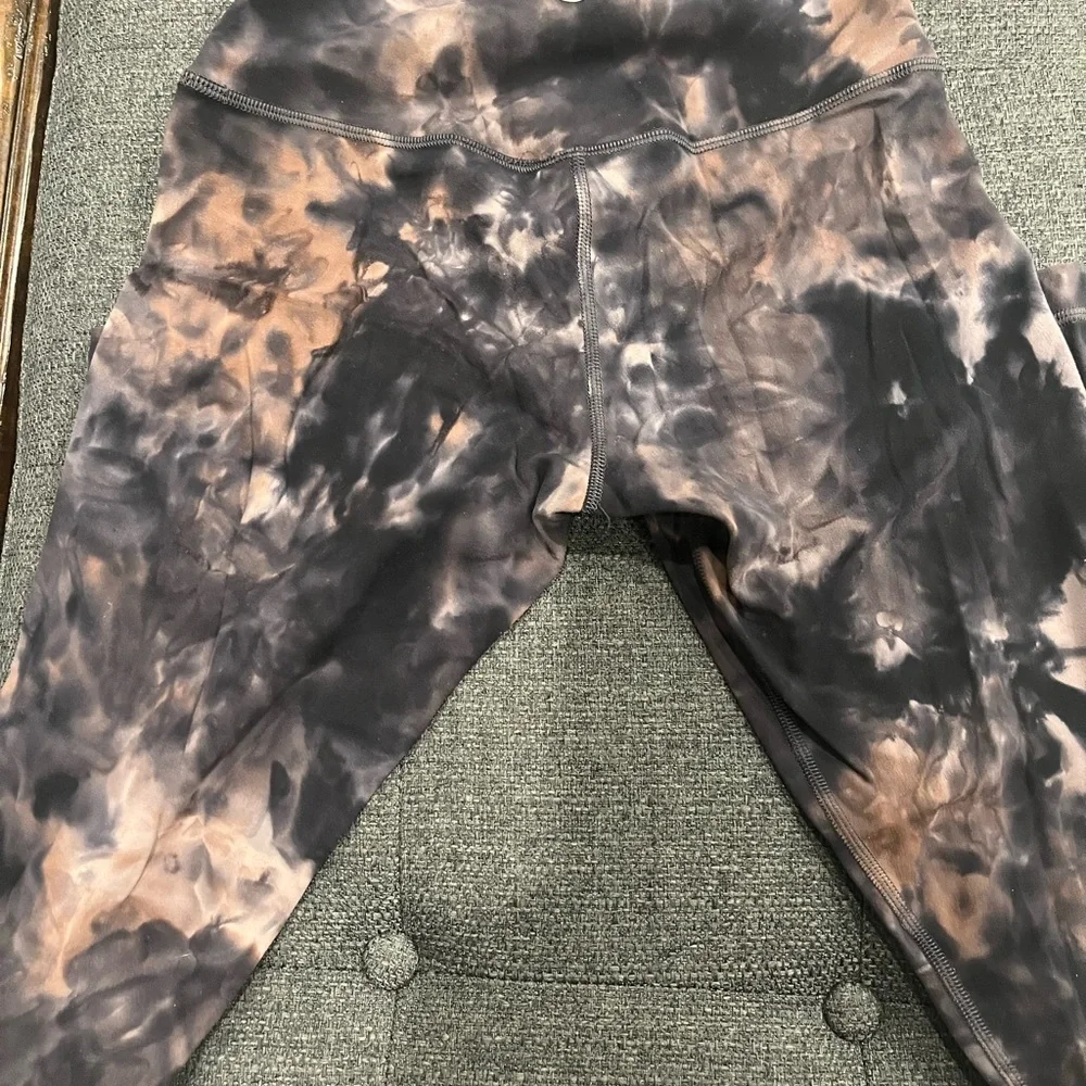 Lululemon Align Diamond Dye Graphite Grey Pink Pastel - Picture 4 of 4